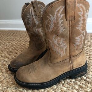 Ariat Tracey Work Boot. Leather. Size 9